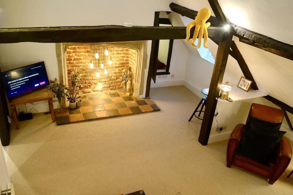 Epic Location, Views & Large Private Terrace Apartment Windsor Luaran gambar